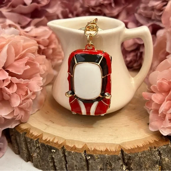 Retro Red and White Mini Cooper Car Keychain Charm - Picture 2 of 16
